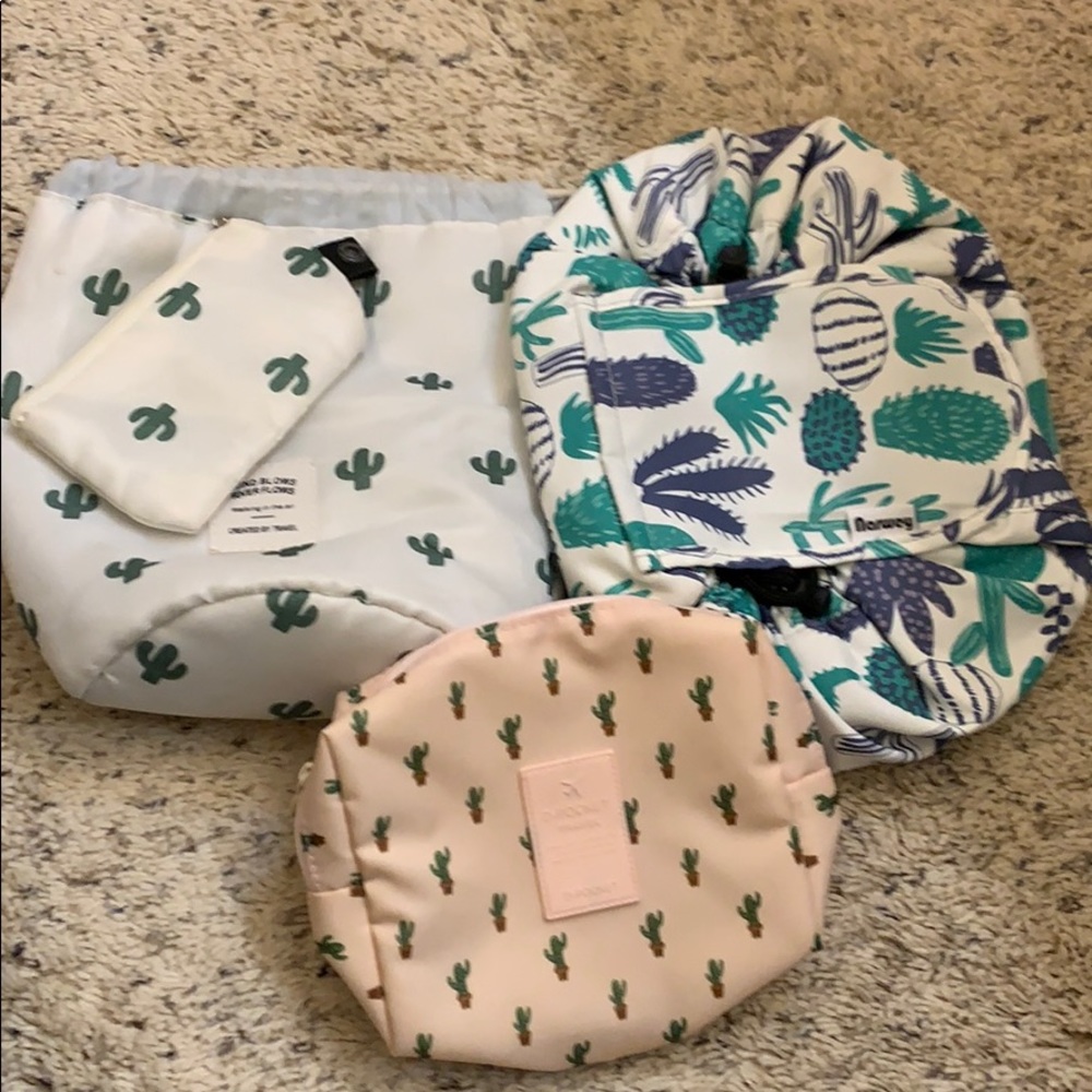 Cactus cosmetic/travel bags.